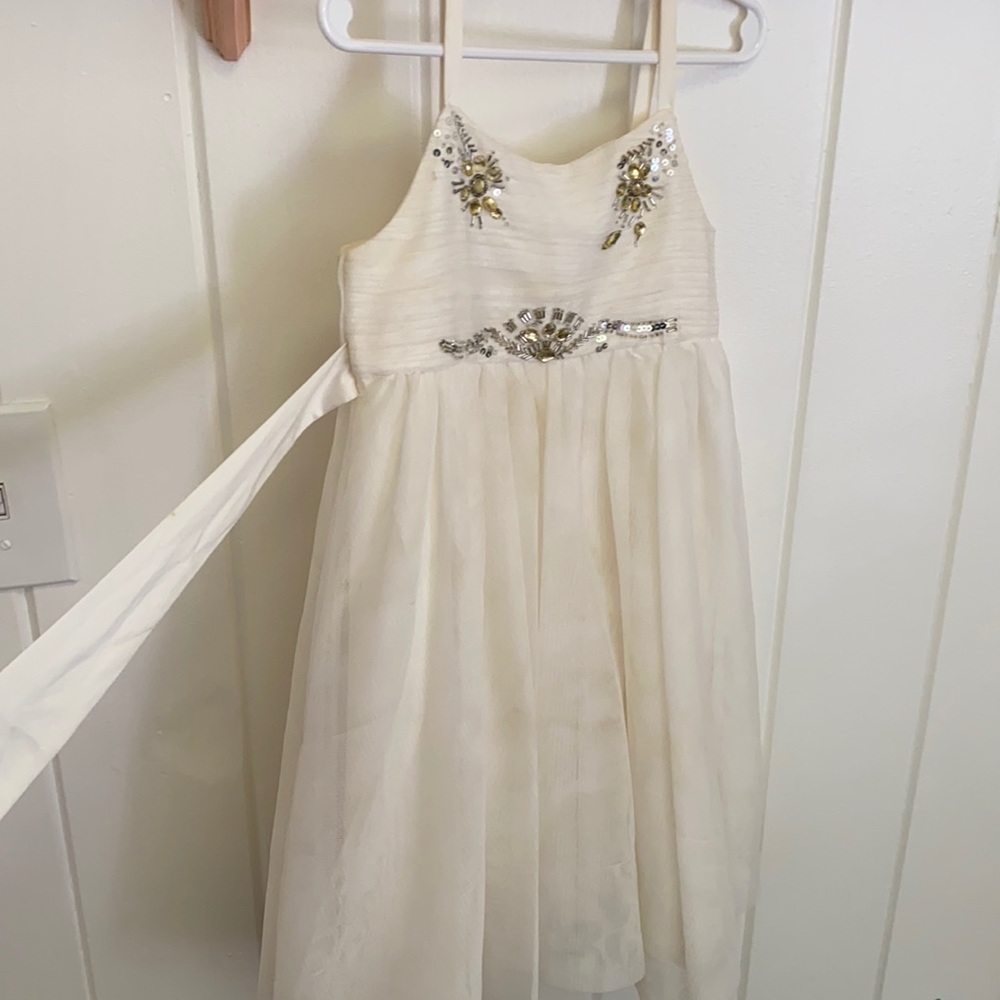Monsoon sz 4-5 dress. Girls. Great used condition.